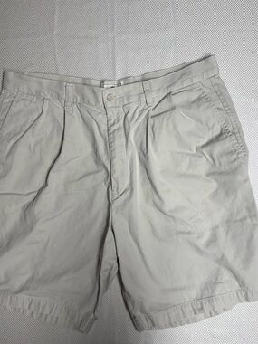 Dockers Cream Flat-Front Men's Shorts